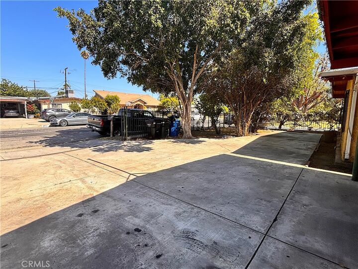 Property Photo: 5703 N Rockvale CA 91702