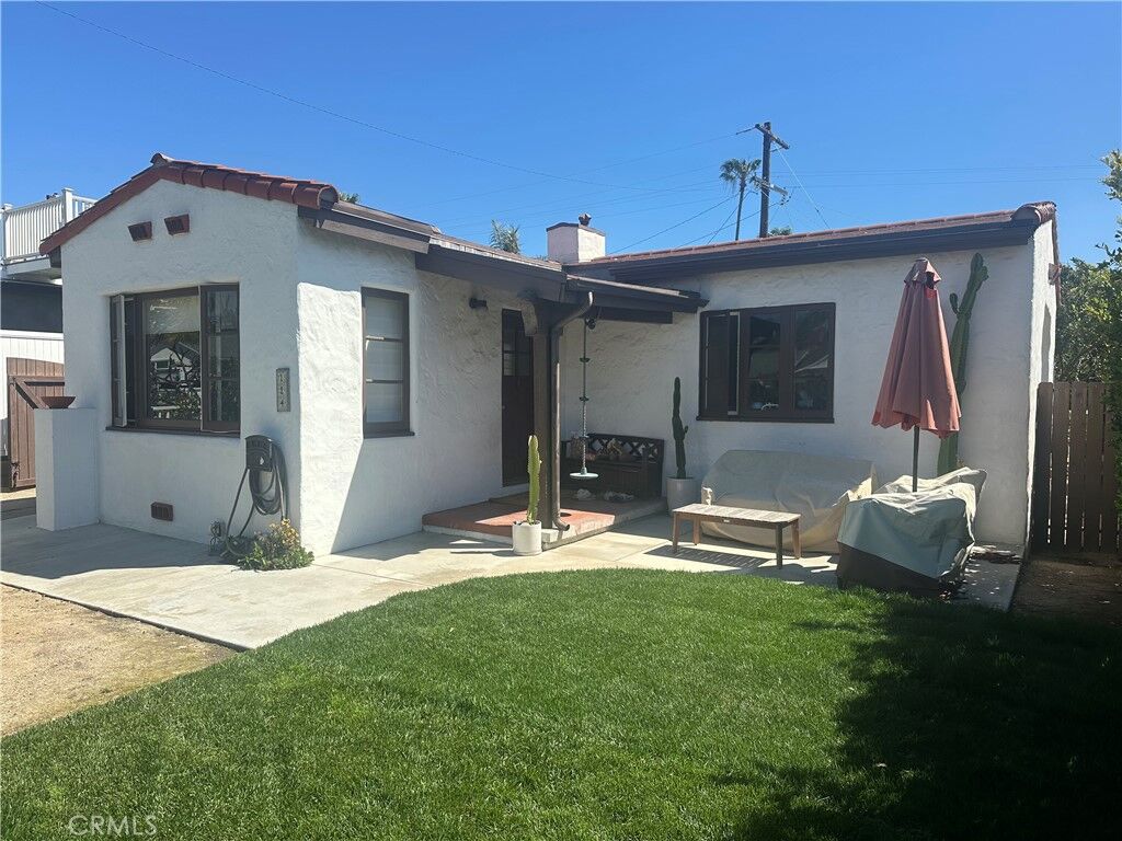 Property Photo:  124 Avenida San Dimas  CA 92672 