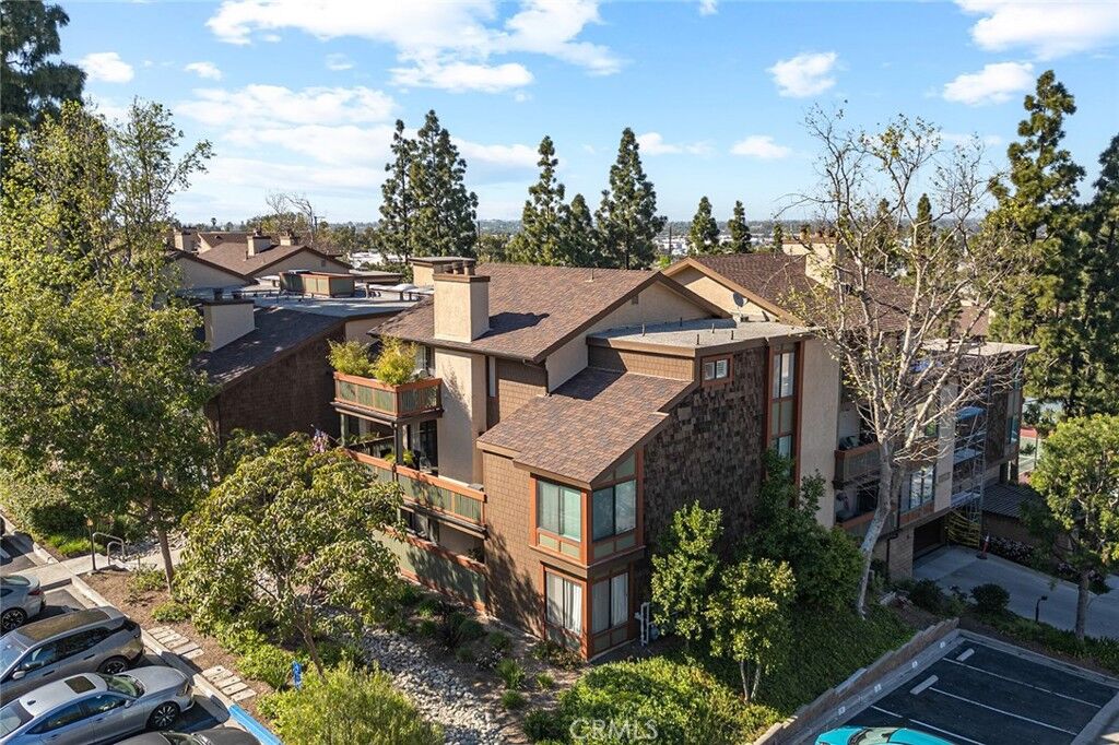 Property Photo:  2512 E Willow Street 205  CA 90755 