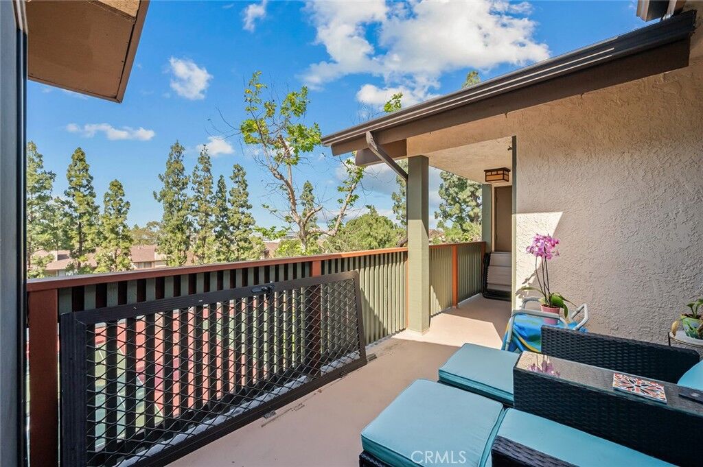 Property Photo:  2512 E Willow Street 205  CA 90755 