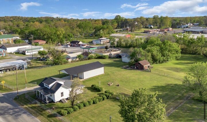 Property Photo: 1331 Altamont St TN 37387
