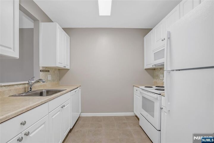 Property Photo:  905 River Road 329  NJ 07020 