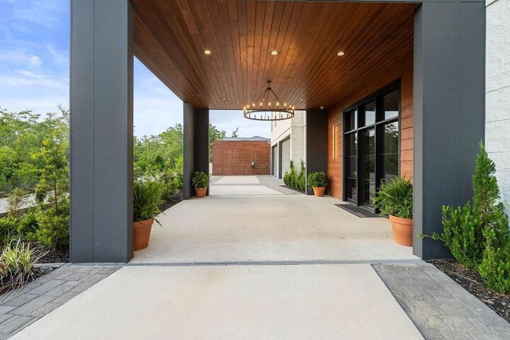 Property Photo: 984 Marina Boulevard LA 70471