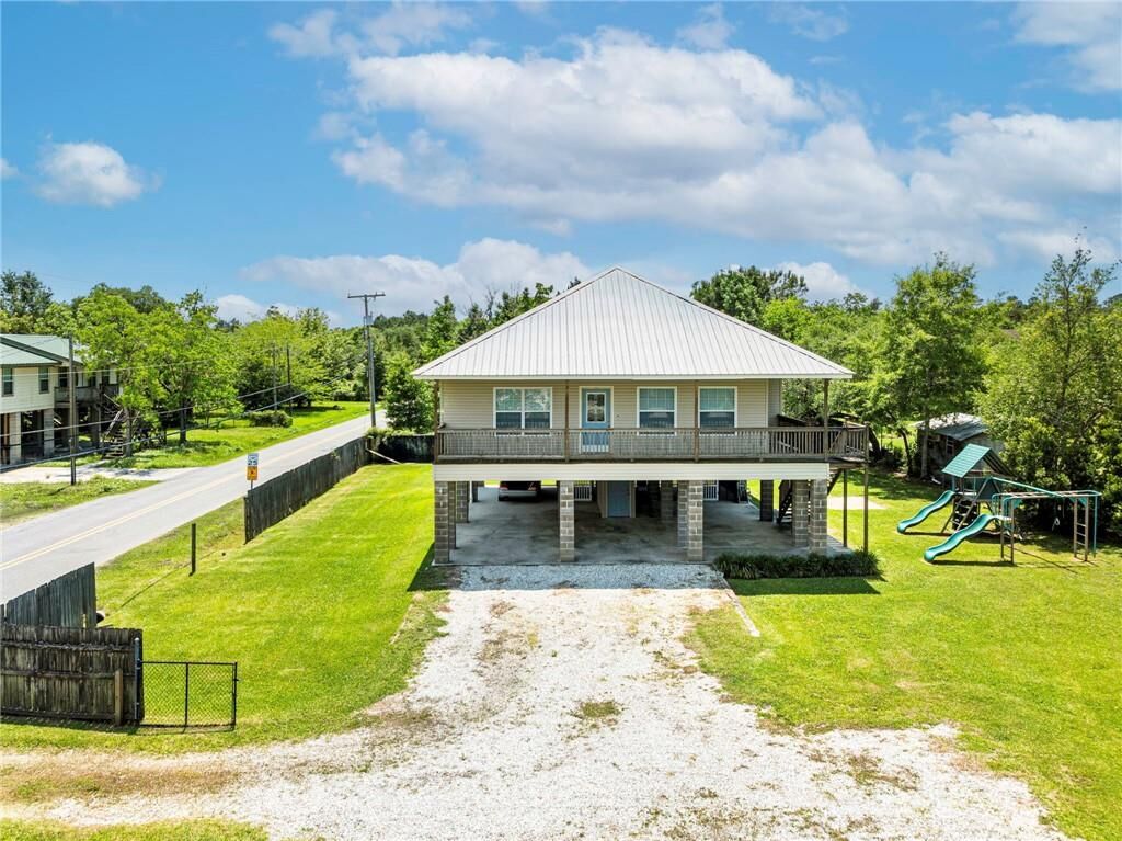 Property Photo: 33494 Hwy 433 Highway LA 70460