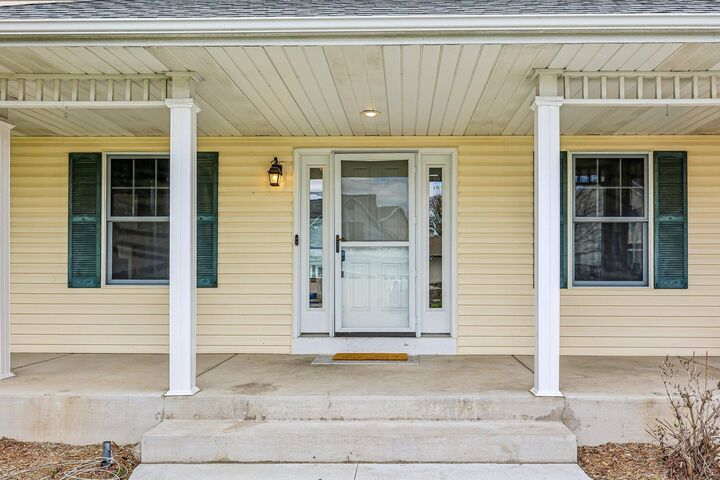 Property Photo:  2608 Sandterra Circle  MN 55110 