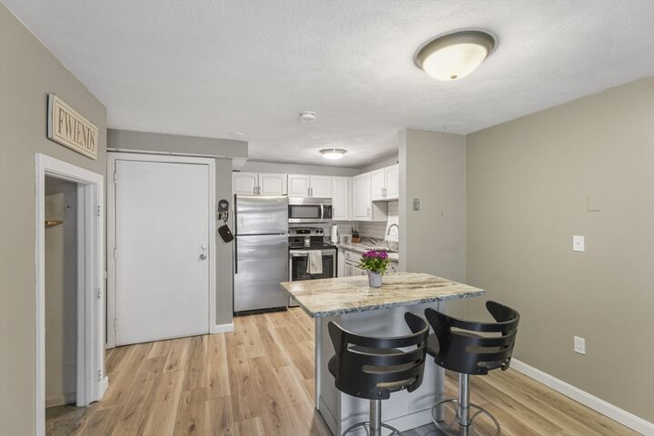 Property Photo:  12 Summit Ave. 6  MA 01915 