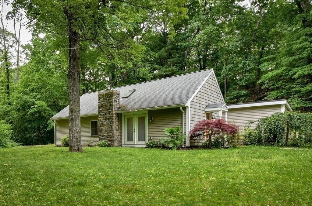 Property Photo:  133 Centre St 133  MA 02030 
