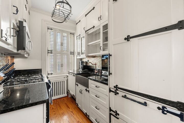 Property Photo:  49 Grove St Penthouse  MA 02114 