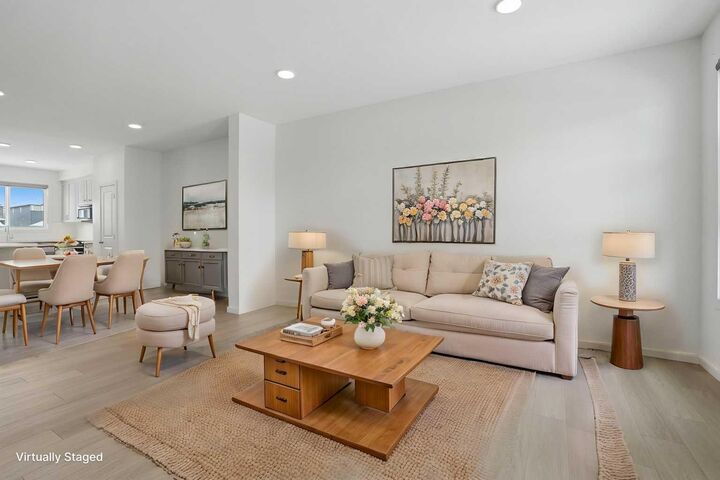 49 Belmont Drive SW — photo 1