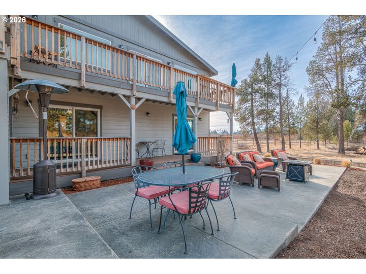 Property Photo:  16732 Contorta Pl  OR 97739 