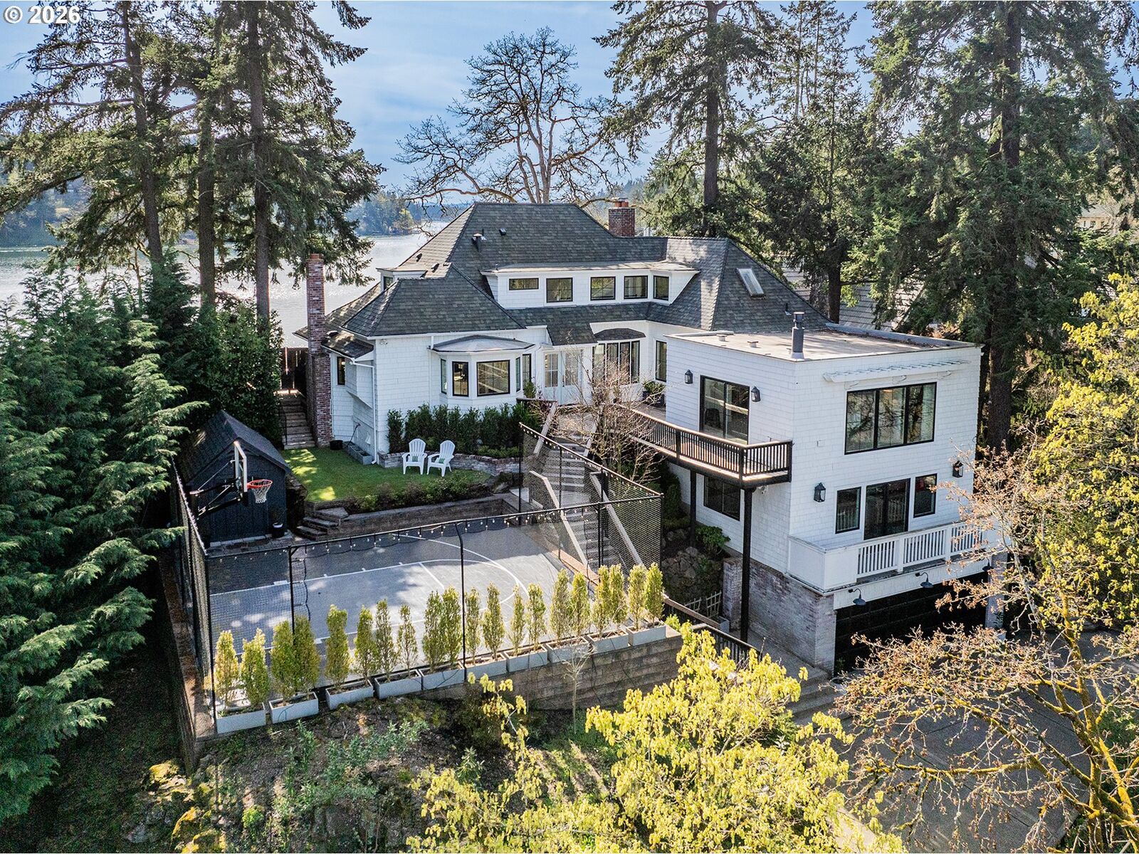 Property Photo: 852 Northshore Rd OR 97034