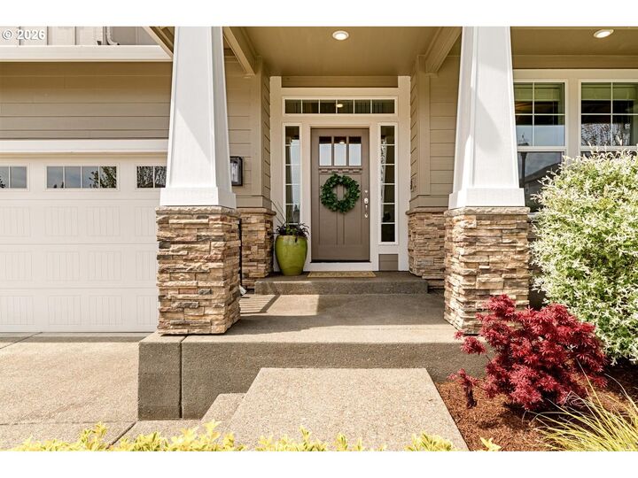 Property Photo:  1815 S 47th Pl  WA 98642 