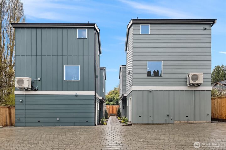 Property Photo:  539 N 70th Street  WA 98103 
