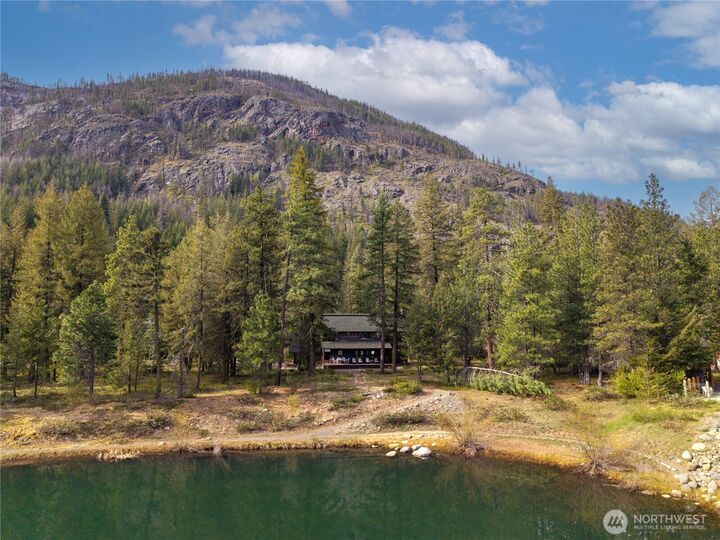 Property Photo:  32  Freestone Lake Drive  WA 98833 