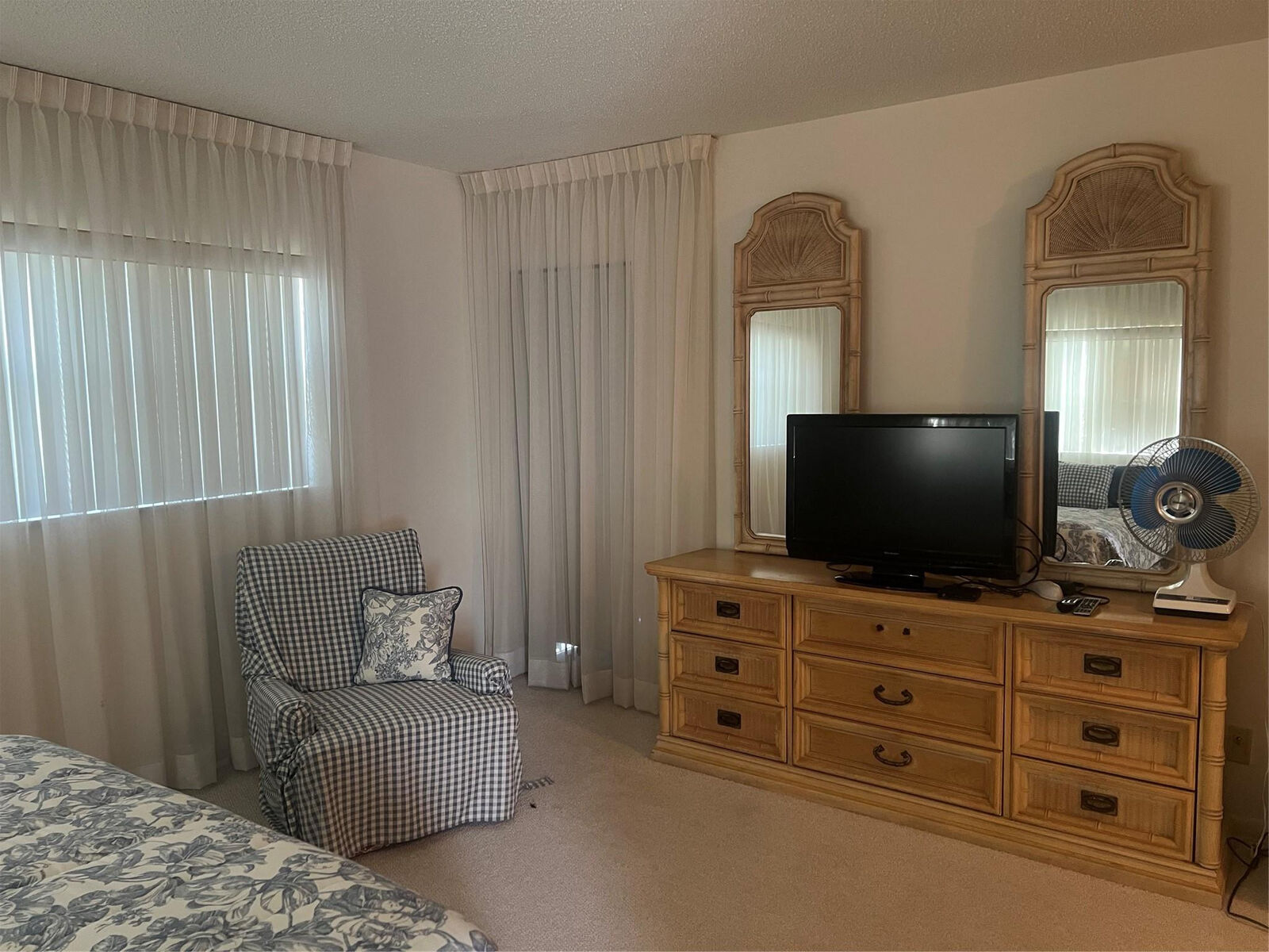 Property Photo: 1425 Atlantic Shores Boulevard 601 FL 33009