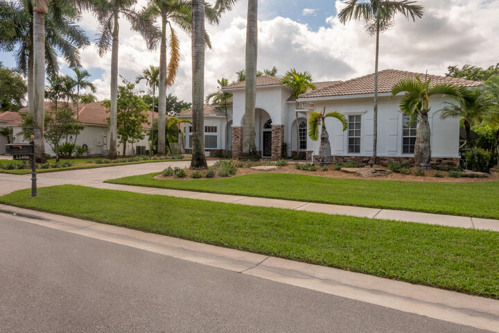 Property Photo:  12486 Equine Lane  FL 33414 