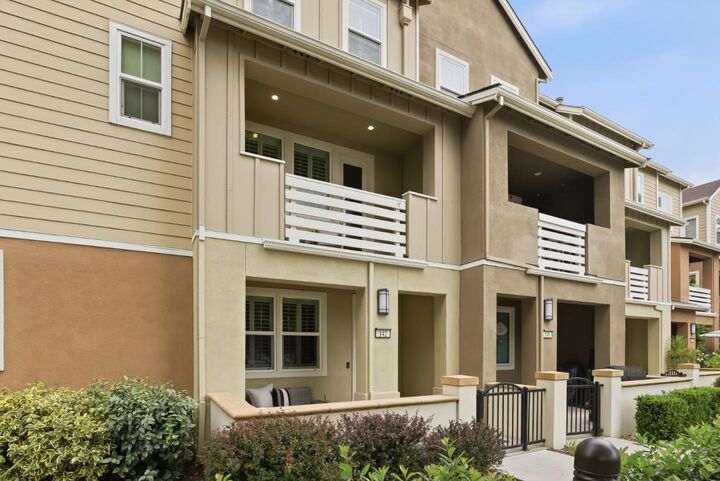 Property Photo:  142 Triggs Lane  CA 95037 