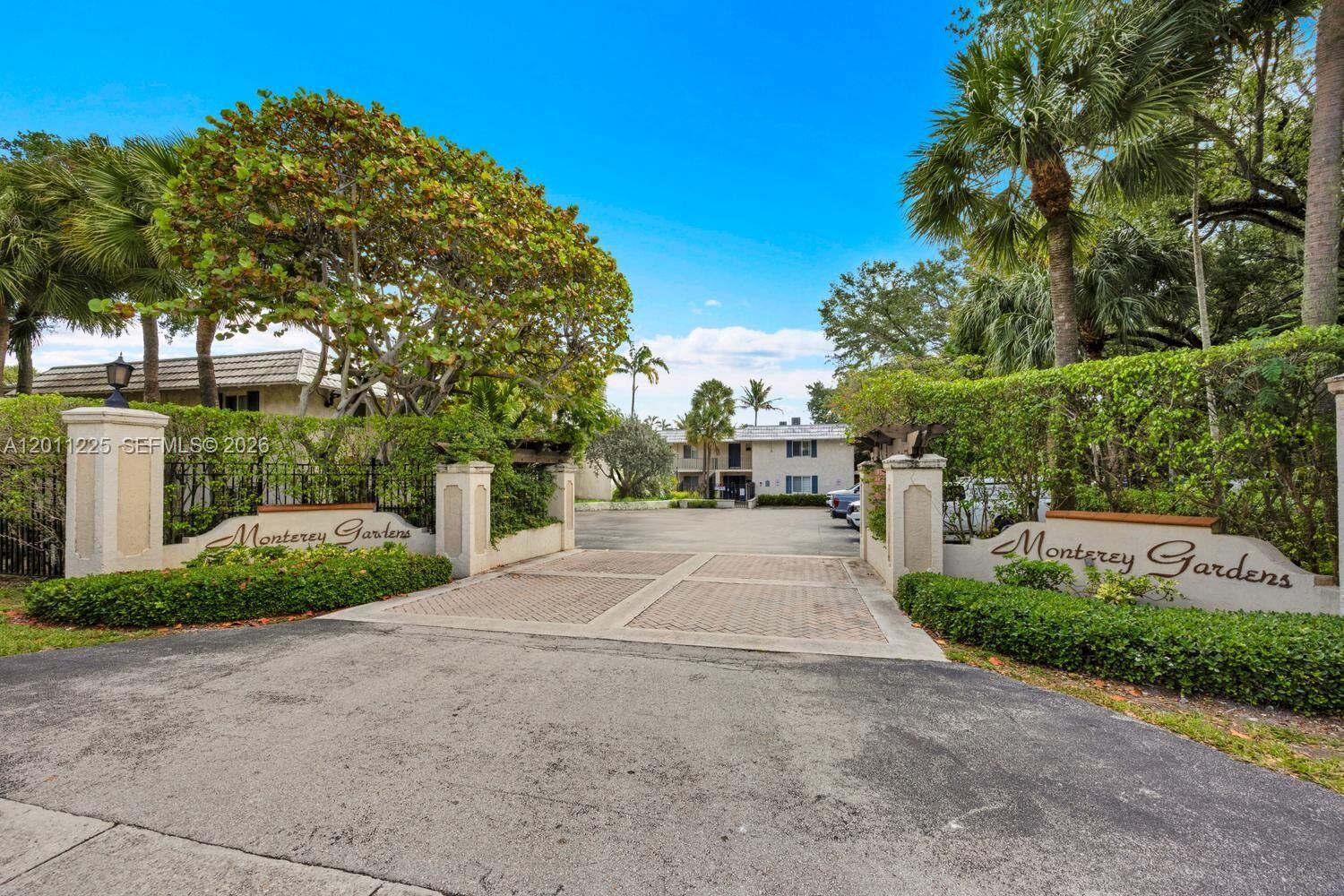 Property Photo:  8607 SW 68th Ct 21  FL 33156 