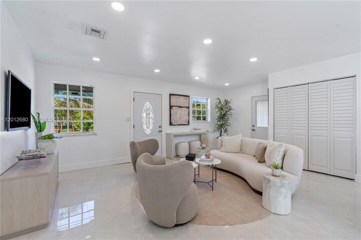 Property Photo:  1360 SW 6th Ter 0  FL 33441 