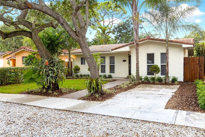 Property Photo: 5770 SW 55 St FL 33155