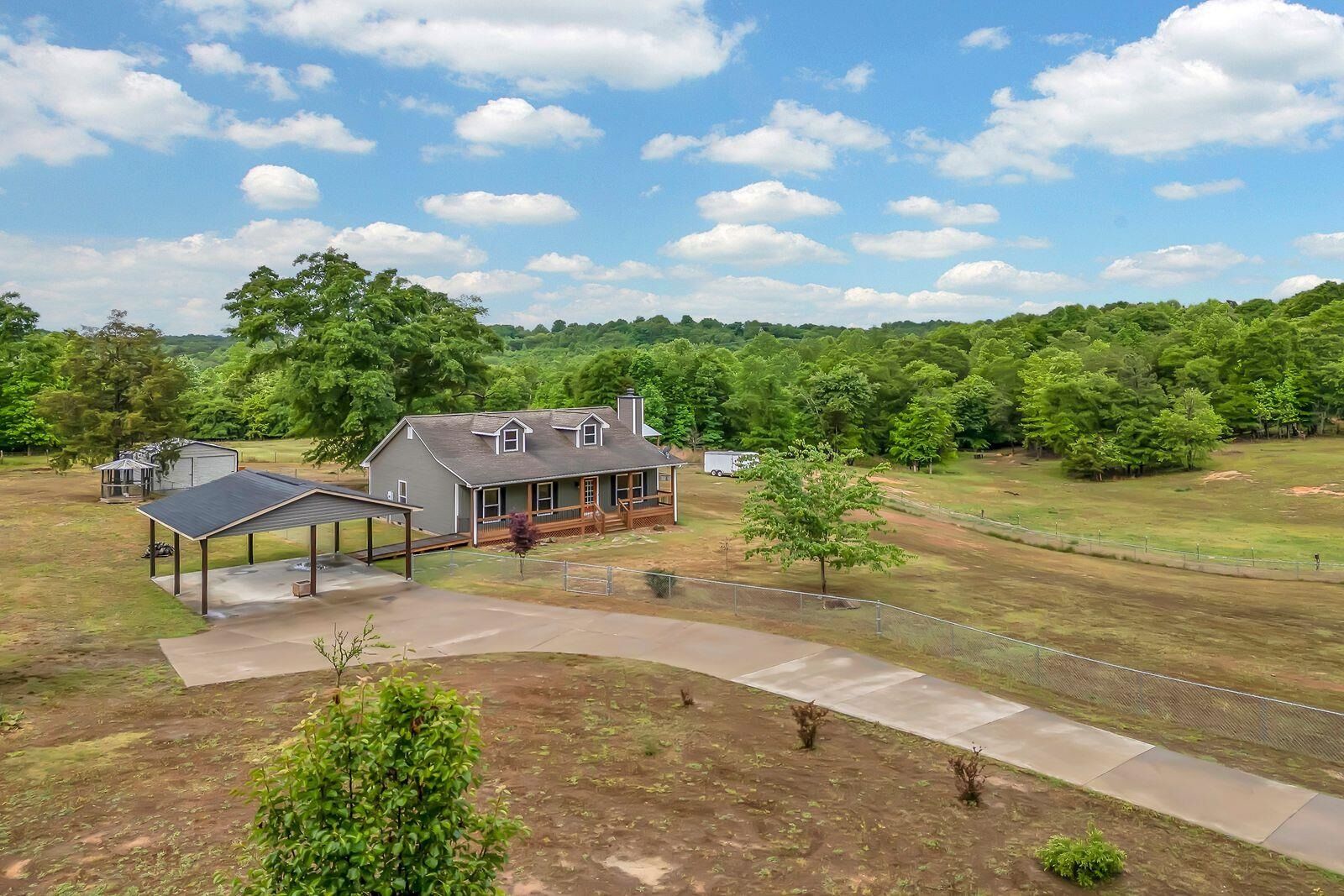Property Photo:  4084 Pacolet Highway  SC 29372 