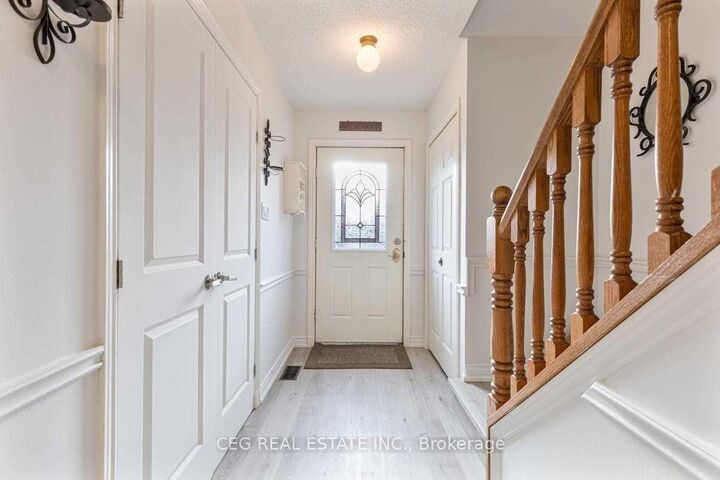 313 Bronte Road — photo 1