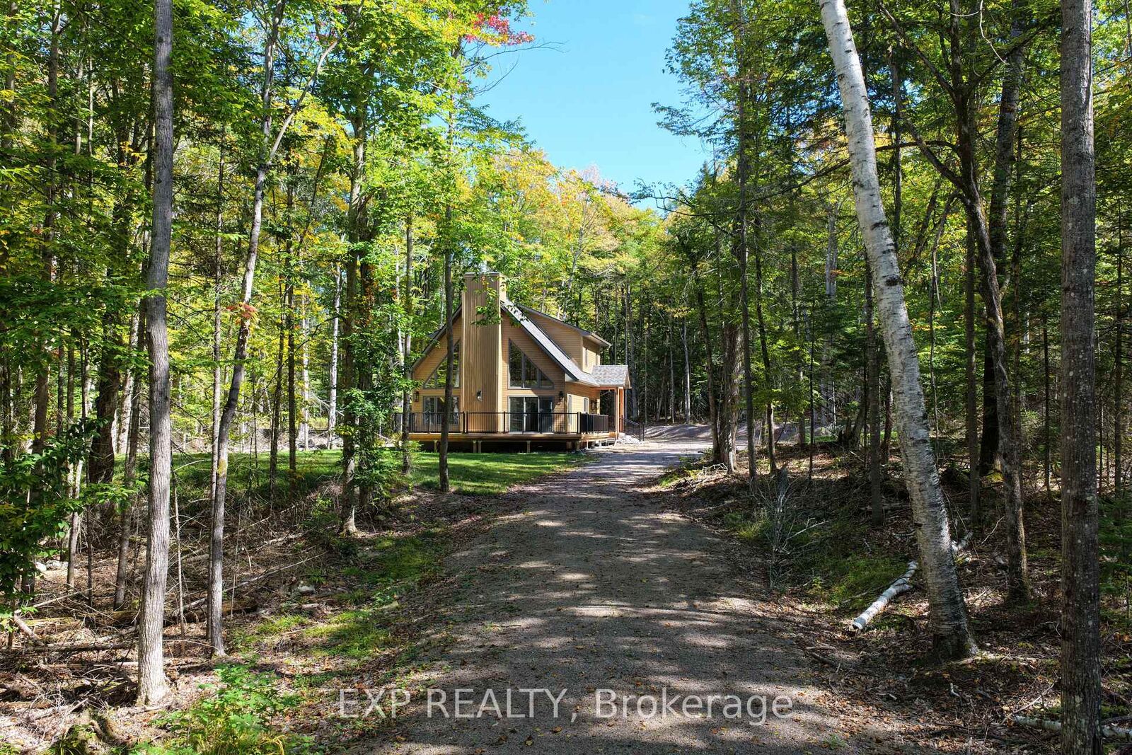 Property Photo: 743 Lakewoods Drive ON K0J 1B0