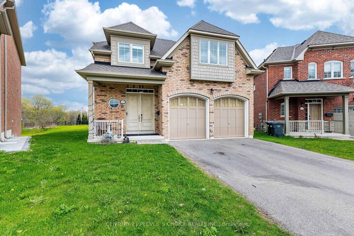 Property Photo: 65 Honeyview Trail ON L6P 4A4