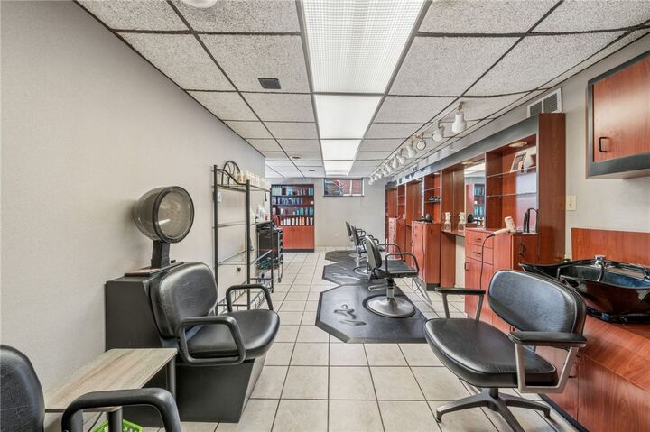 Property Photo: 601 Lincoln Highway PA 15035