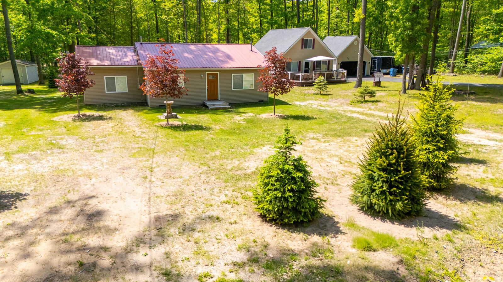 Property Photo: 408 Kirkshire Avenue MI 48653