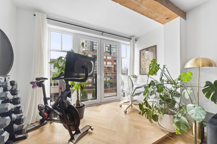 Property Photo:  1275 Hamilton Street 202  BC V6B 1E2 