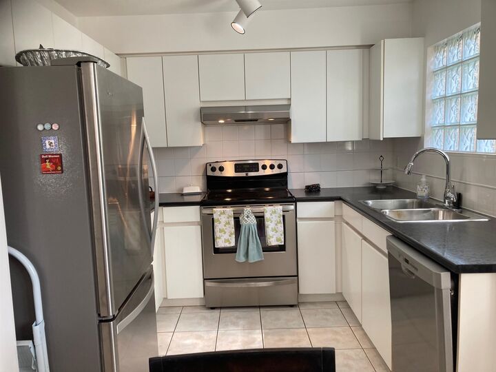 Property Photo:  1533 Best Street 205  BC V4B 4E9 