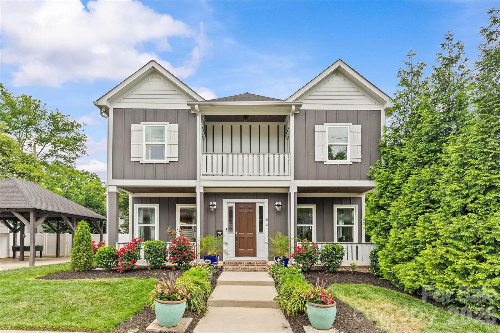 Property Photo:  815 W Kingston Avenue  NC 28203 