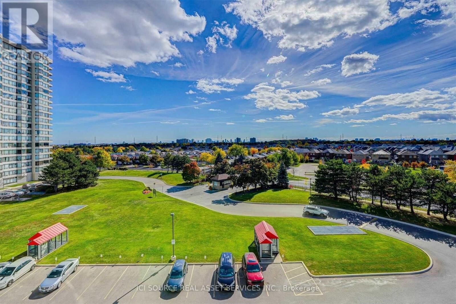 Property Photo:  330 Alton Towers Circle 611  ON M1V 5H3 