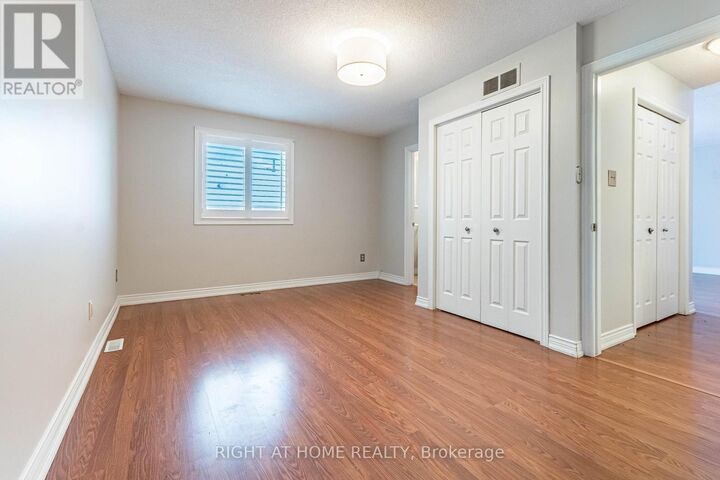 Property Photo:  165 Main Street East 7  ON L3M 1P2 