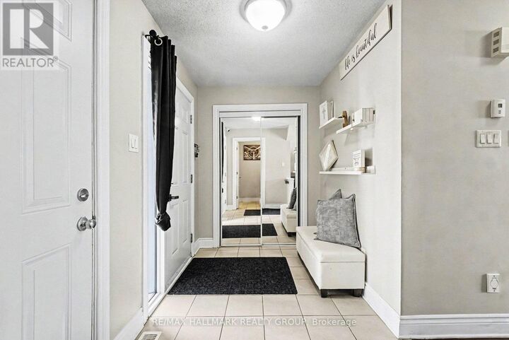 Property Photo:  28 Nathalie Street  ON K4K 1E6 