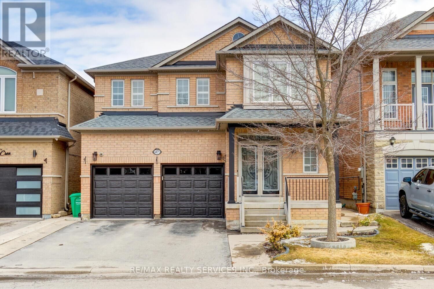 Property Photo:  47 Cape Dorset Crescent  ON L6R 3K9 