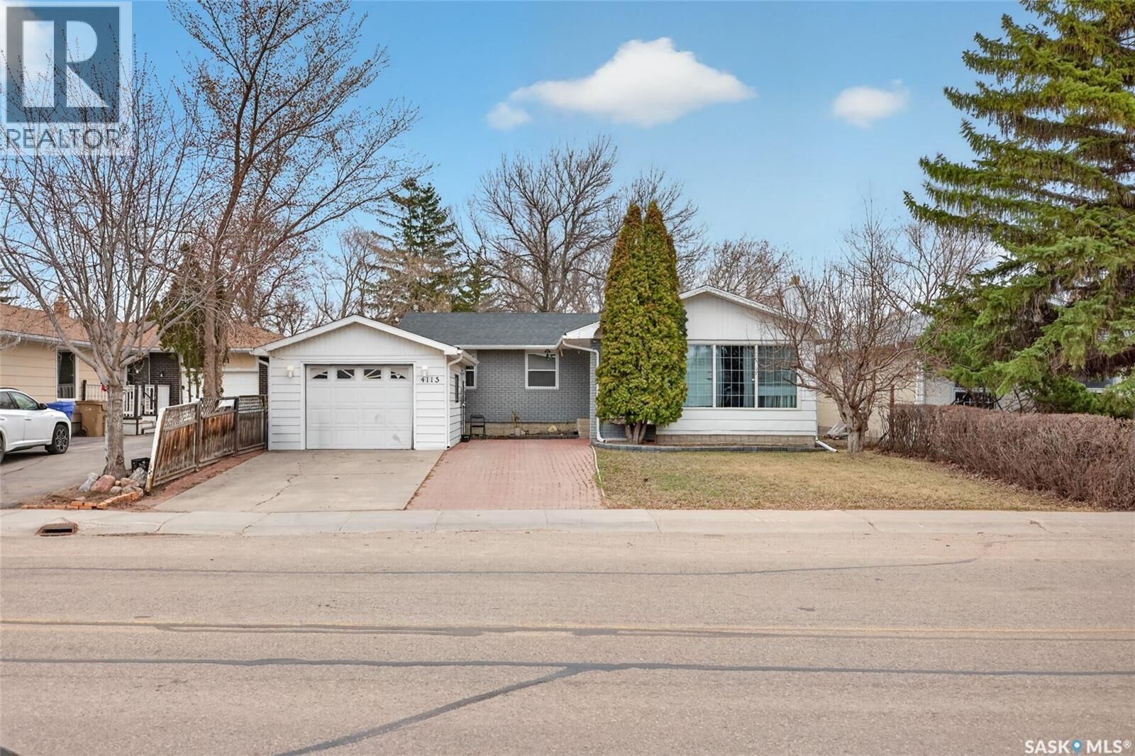 Property Photo:  4115 Pasqua Street  SK S4S 6H3 