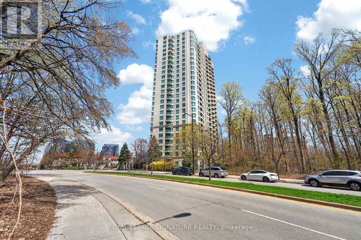 Property Photo:  61 Town Centre Court 711  ON M1P 5C5 