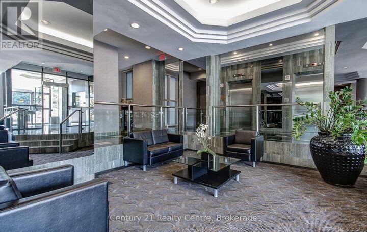 Property Photo:  4450 Tucana Court 2107  ON L5R 3R4 