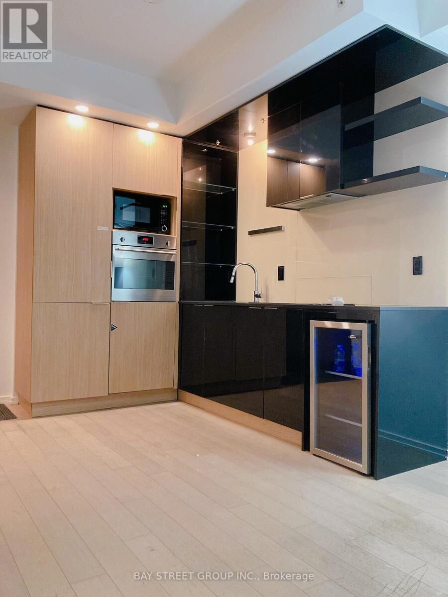 Property Photo:  70 Temperance Street 1510  ON M5H 0B1 