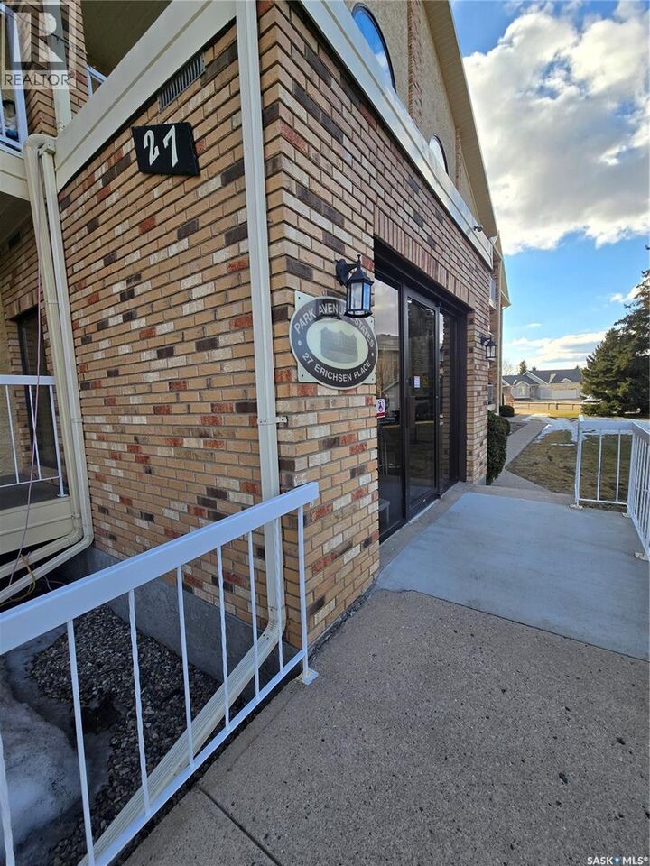 Property Photo:  103 27 Erichsen Place  SK S3N 3Z6 