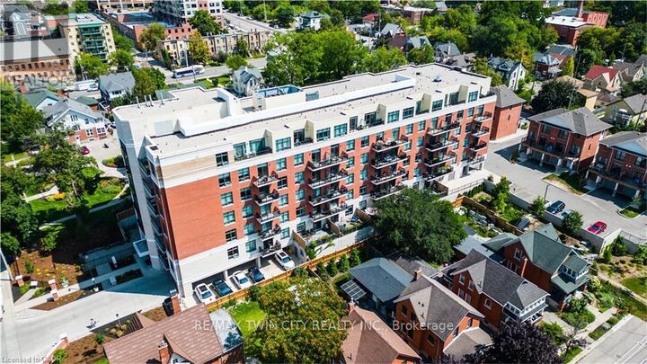 Property Photo:  399 Queen Street South 317  ON N2G 0C4 
