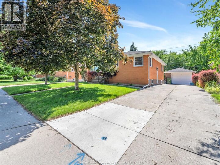 Property Photo:  1315 Janette Avenue  ON N8X 1Y7 