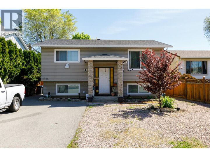 2855 Bouvette Street — photo 1