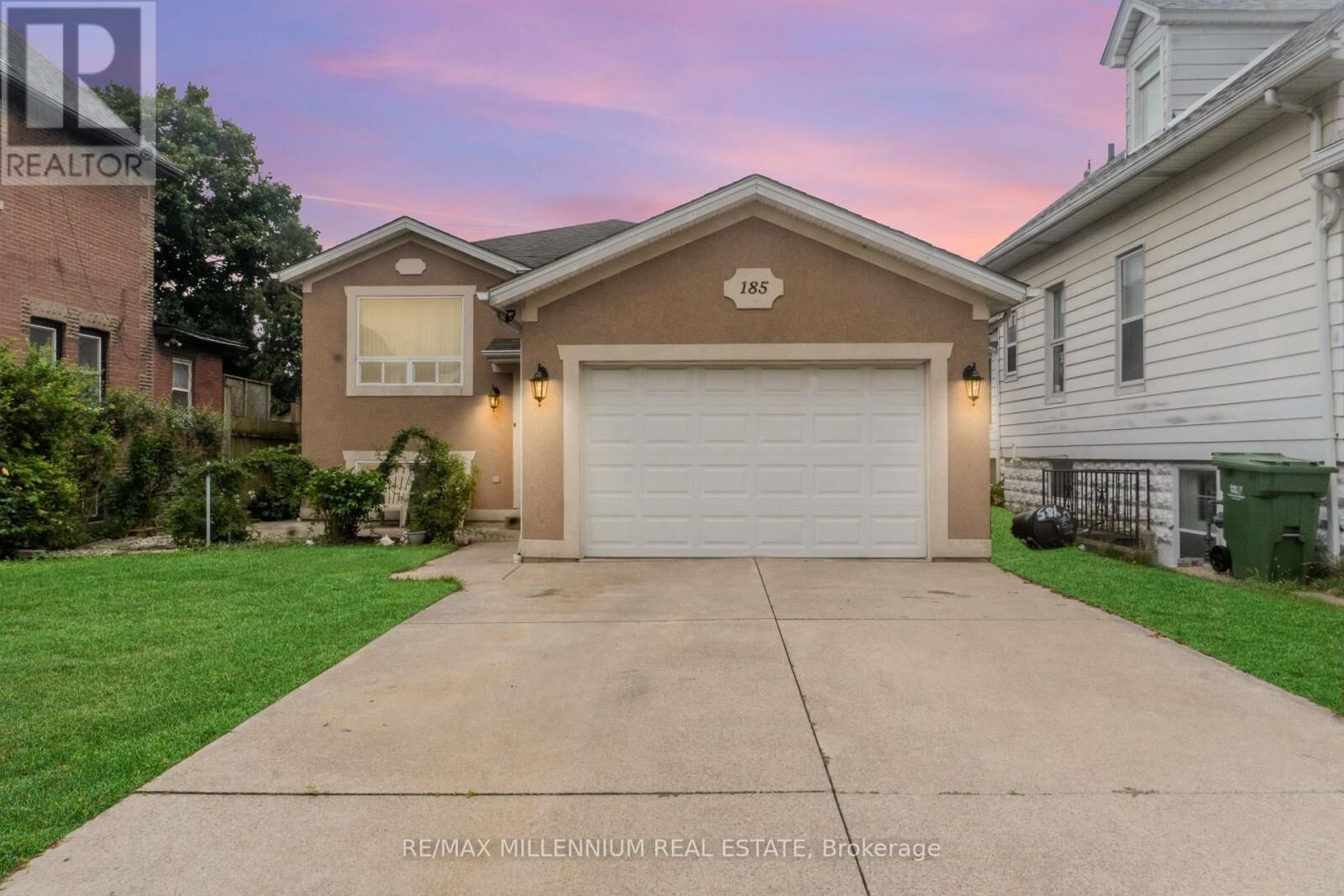 Property Photo:  185 Elm Avenue  ON N9A 5G9 