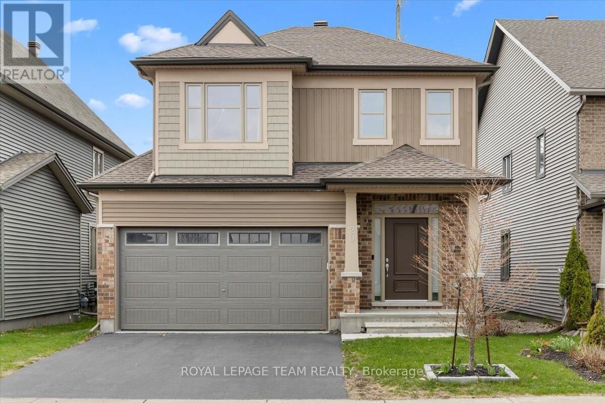 Property Photo:  20 Cento Way  ON K2S 0W4 
