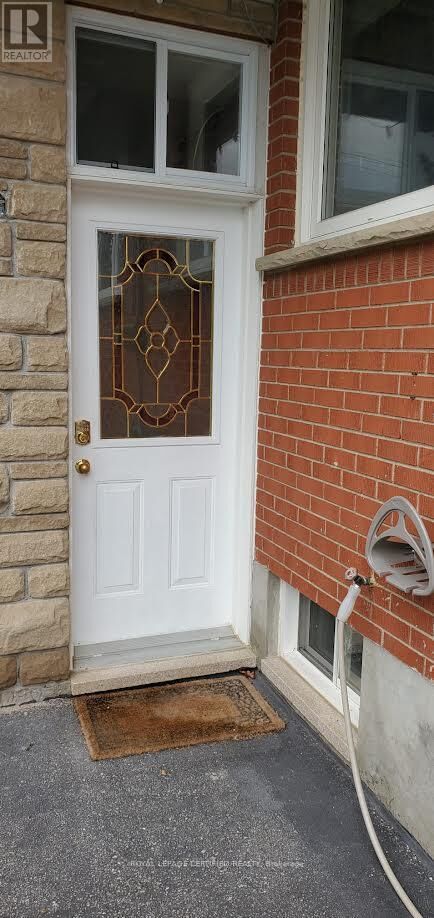 Property Photo:  13 Theodore Drive  ON L5M 1E5 