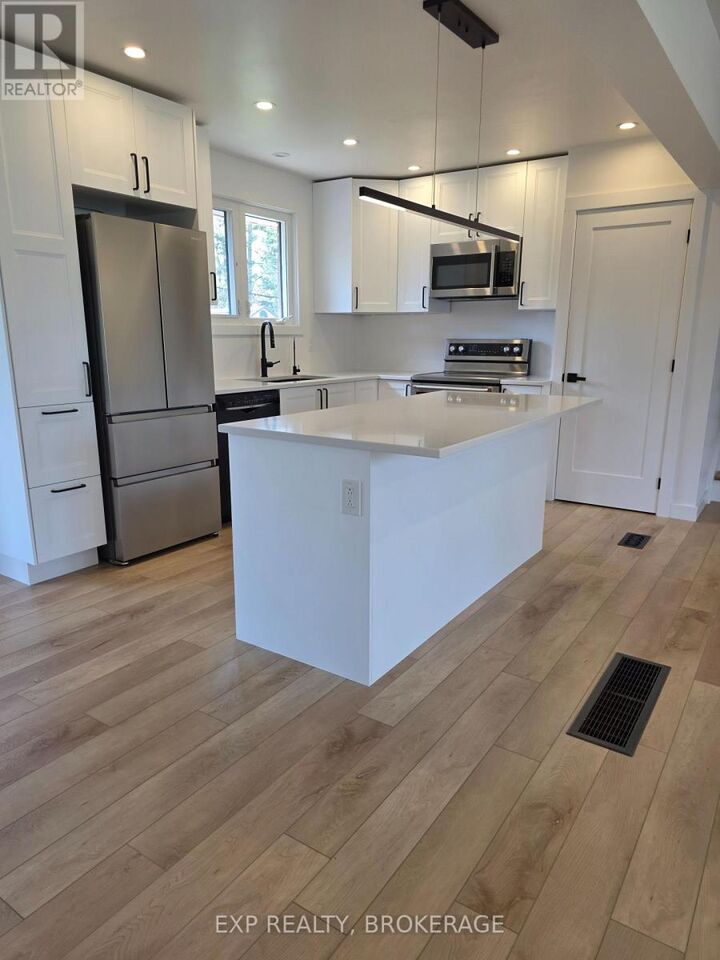 Property Photo:  30 Queen Mary Drive A  ON K7M 2A4 