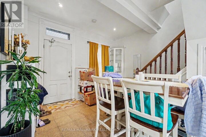 Property Photo:  1308 Shillington Avenue 1  ON K1Z 8A5 